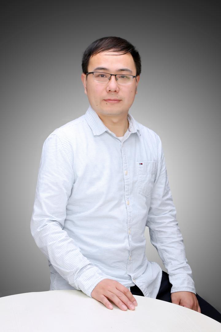 王磊